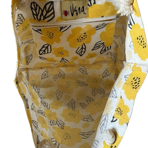 VERA NEUMANN CANVAS YELLOW FLOWER TOTE - Picture 7 of 14